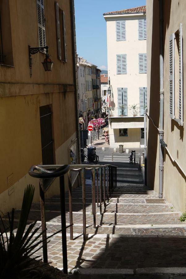Vieille Ville 1 - Luca'S Apartment, 1 Bedroom, Max 2 Adults And 2 Kids Antibes Ngoại thất bức ảnh