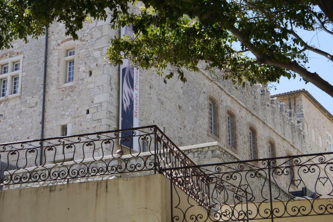 Vieille Ville 1 - Luca'S Apartment, 1 Bedroom, Max 2 Adults And 2 Kids Antibes Ngoại thất bức ảnh