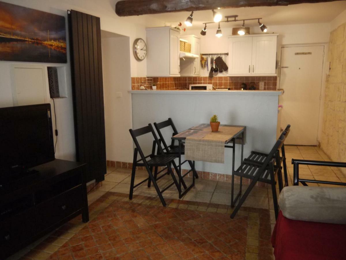 Vieille Ville 1 - Luca'S Apartment, 1 Bedroom, Max 2 Adults And 2 Kids Antibes Ngoại thất bức ảnh